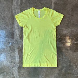 Swiftly Tech Short-Sleeve Shirt 2.0